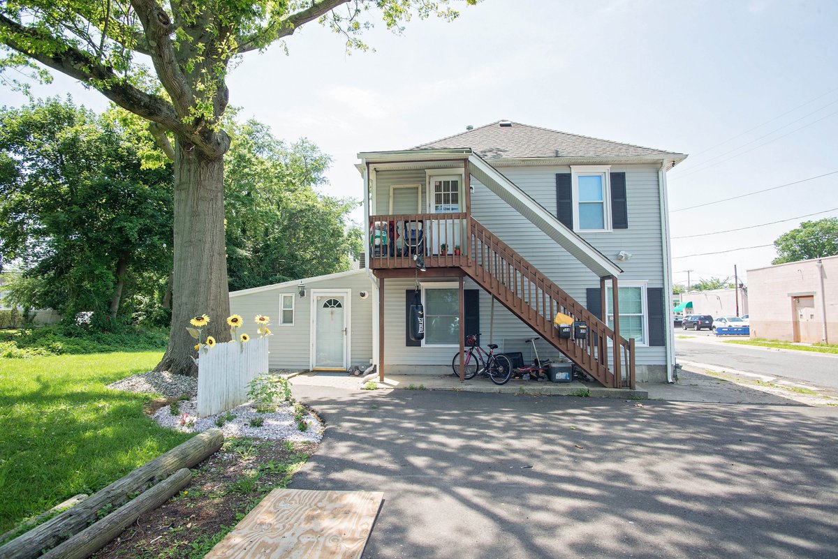 sparkyourmovekw's tweet photo. NEW PRICE $2,300,000.  Mixed Use #Investmentproperty in #FreeholdBoro 7 apartments, 1 commercial office, 3 buildings, 2 parking lots - all on 1 tax lot. Rented. Walk to downtown. Details here: https://t.co/UEQLKK1Rsi
#forsale #NewJersey #realestate #WealthManagement #realtor #NJ https://t.co/LacpxiOZrA