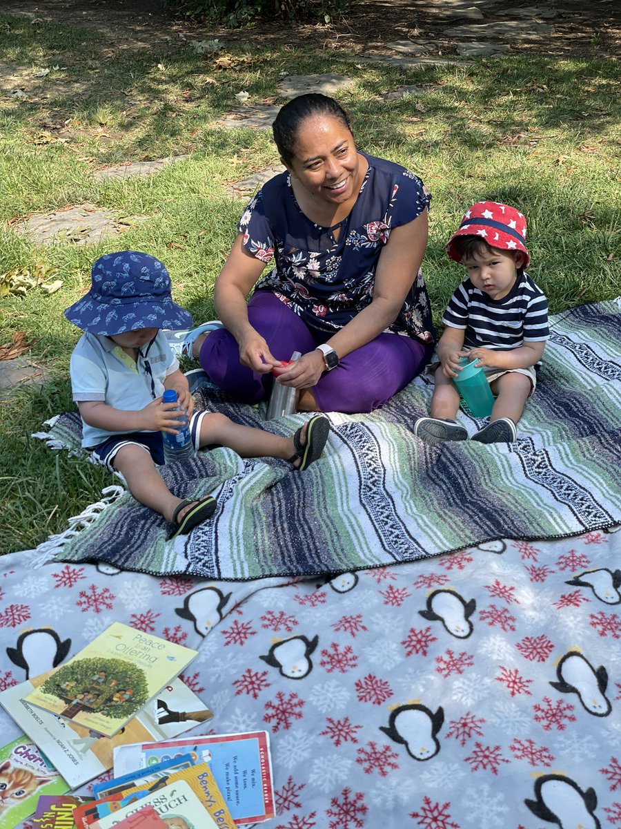 ZACHARYSBOE5's tweet image. I was glad to team up with Commissioner Holliday for today’s reading in Bloomingdale. Llama Llama Red Pajama by Anna Dewdney is another hit with Ward 5’s littlest readers. Join us next time!