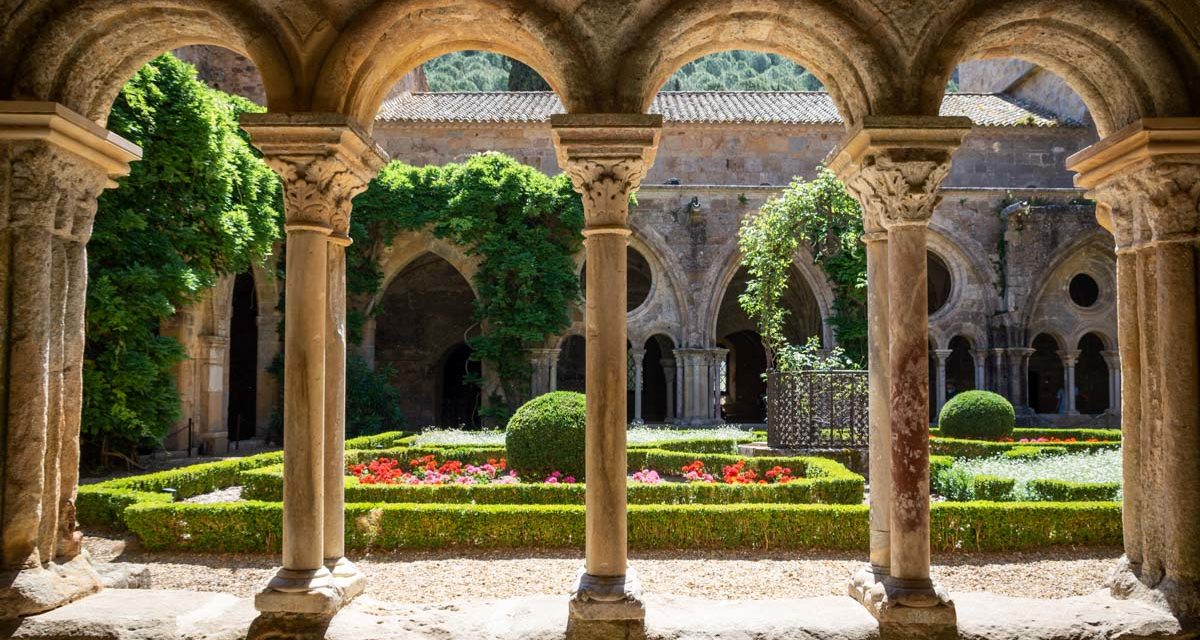[NOUVEL ARTICLE] Si comme moi vous vous ennuyez assez vite à la plage, je vous propose de découvrir le patrimoine de la Côte Méditerranéenne entre Narbonne et Perpignan.

#Aude #PyreneesOrientales

voyagerenphotos.com/2021/07/que-vo…