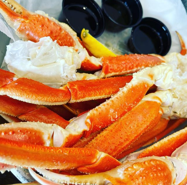 cj_finz's tweet photo. Everyday is leg day here ๐ฆ
...
#CJFinz #Seafood #SeafoodRestaurants #Manassas #VirginiaEats #ManassasVA #VirginiaFoodie #VAEats #VAFood #VAFoodie #VARestaurants
๐ท: @thelibraeats https://t.co/Q0l4XmDADJ