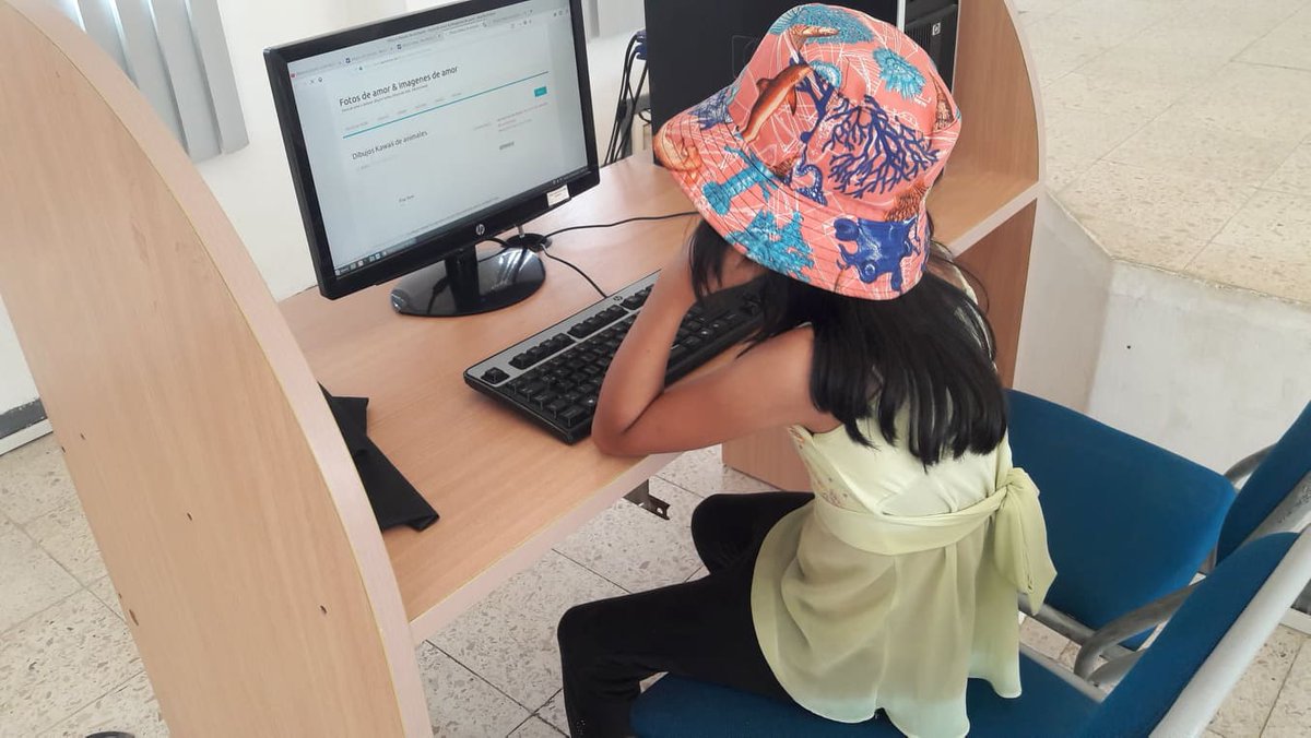 InfoGarzareal's tweet photo. Continuamos laborando junto a nuestros usuarios niños, jóvenes y adultos que acuden a diario a realizar sus impresiones, consultas, educarse entre otros en nuestro Infocentro con un servicio cordial, seguro y gratuito para todos.
#InfocentroGarzarealConLaComunidad #Facilitador https://t.co/jYjq0X0QD4