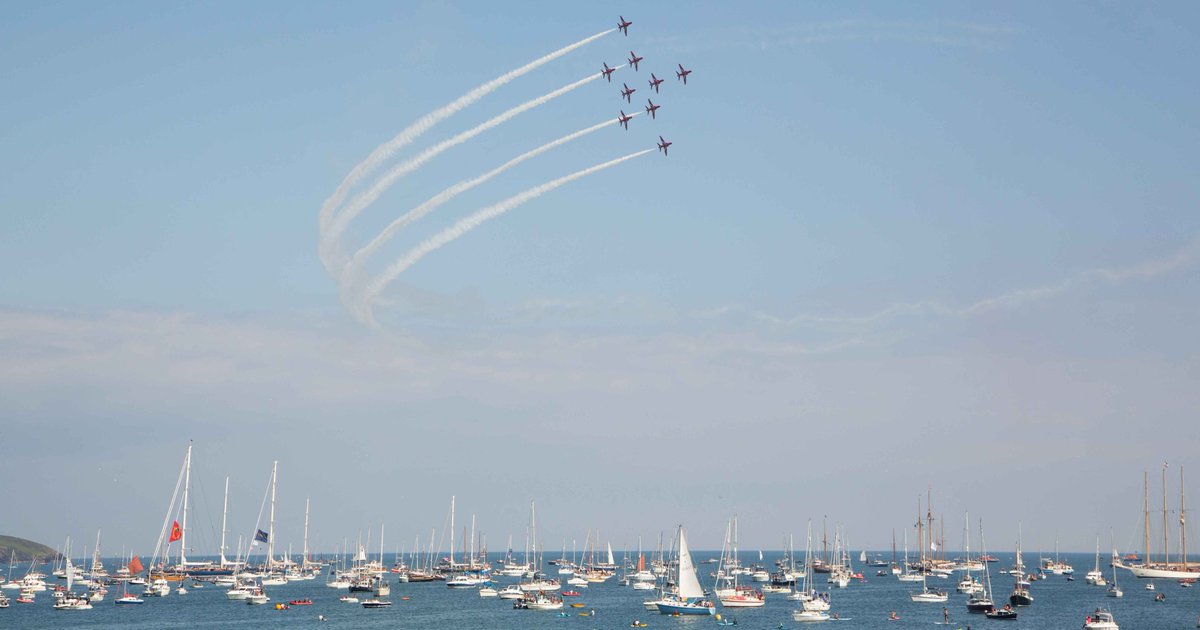 We’re excited to be once again sponsoring the Red Arrows display for Falmouth Week! It will take place above the seafront on Wednesday 11th August at 6.15pm.

This great photo is from the Red Arrows display at the Pendennis Cup, 2014 – what a day!

bit.ly/3izWyKJ