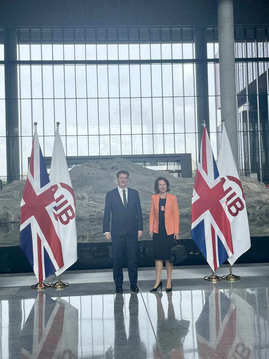 dannyalexander's tweet photo. Delighted to welcome @CWilson_FCDO to @AIIB_Official HQ today - great presentation on climate change and the plans for COP26 meeting in Glasgow https://t.co/noYaP9QLCI