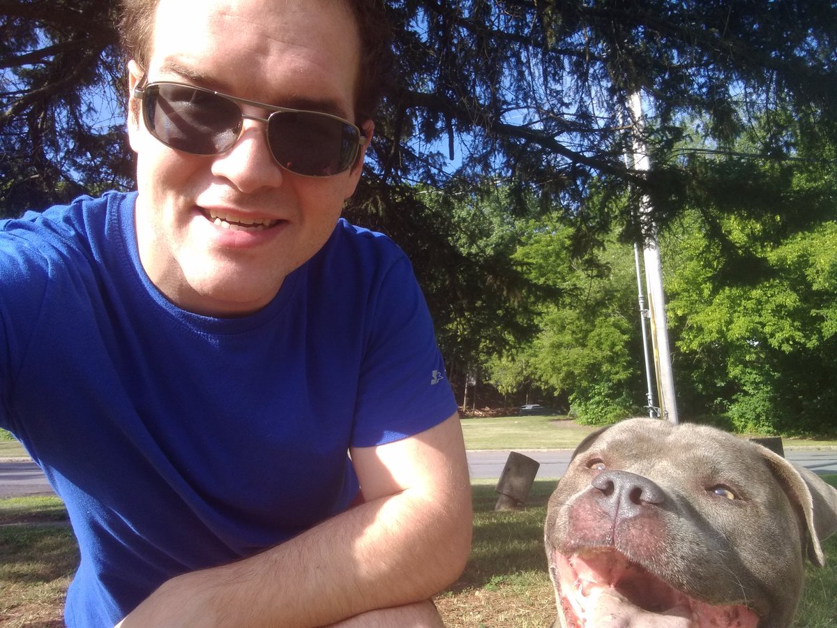 WoogziesTTV's tweet photo. Some pre-stream fetch &amp; training with my boy, Wallace!

#bluenosepitbull #pitdad #pitbullawareness #fetch #dogtraining https://t.co/Wi2D492acN