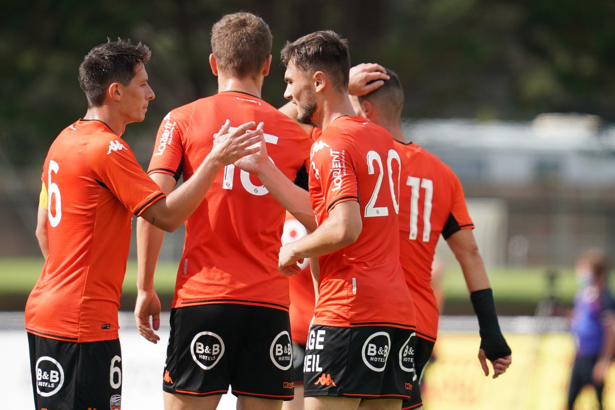 FC LORIENT 🐟 tweet media