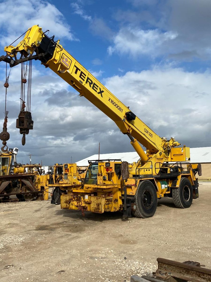 2008 TEREX 25 Ton Crane! With just over 4000 hours this machine is work ready! Includes hi-rail gear, wench, and more. 
$60,000 
Call us today for more information.
713-306-5695