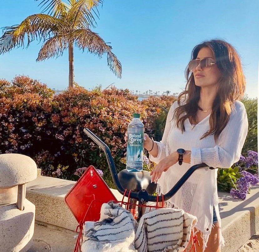 ReadyRefresh's tweet image. We don’t do deliveries by bike…yet, but we do deliver!
.
.
.
#ReadyRefresh #RRDelivers #PolandSpringOrigin