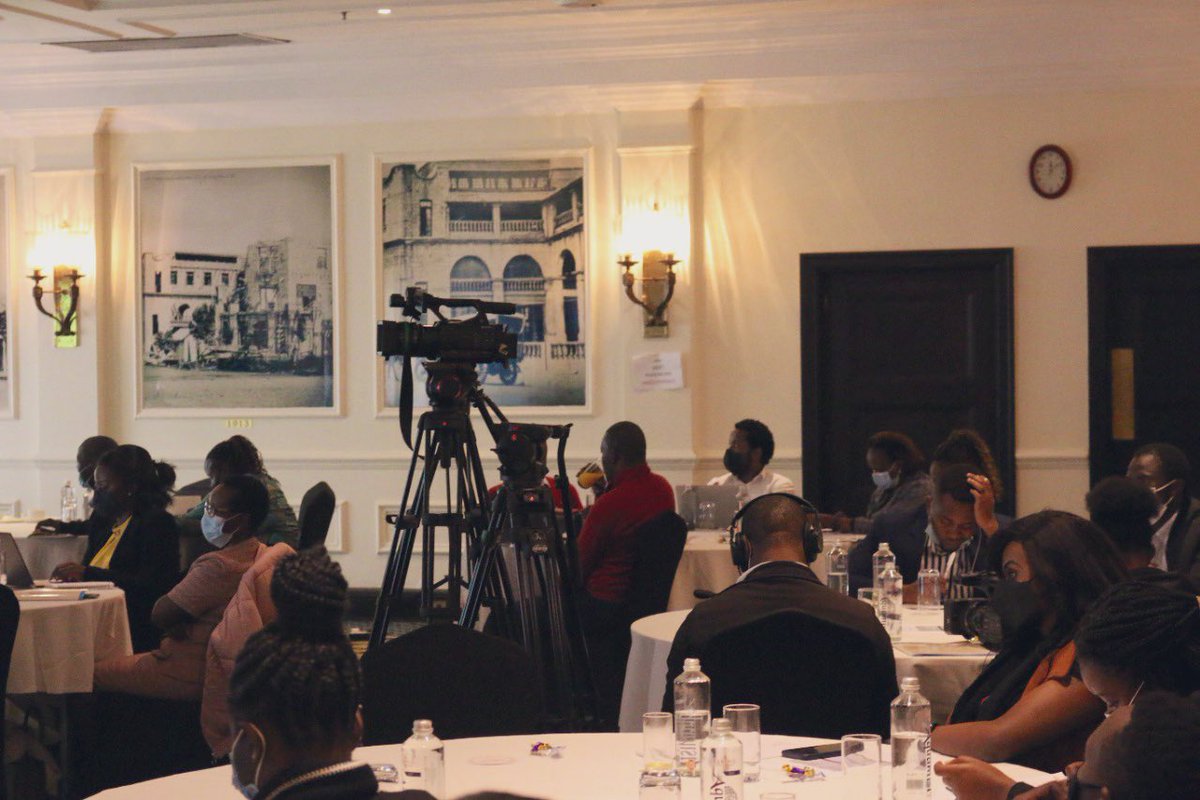 MOH_Kenya's tweet photo. More than 30 journalists were sensitized on the contents of the Breast Milk Substitutes (BMS) Act 2012; BMS Act General Regulations; breastfeeding &amp; child support;   breastfeeding &amp; Covid 19; workplace support as well as the myths &amp; misconceptions associated with breastfeeding. https://t.co/NRb28IGi6T