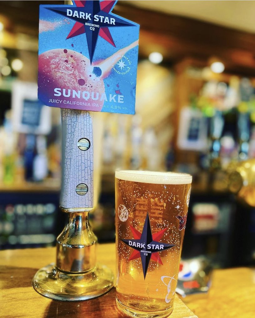shiplangstone's tweet photo. New beer, new glasses - out of this world!
#DarkStar #Sunquake #1845 #BestSinceDayOne
@fullers @darkstarbrewco https://t.co/L4J5PQdGWA