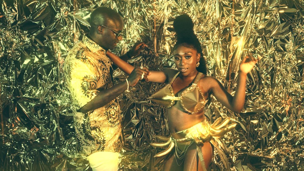 MaiMoxi's tweet photo. “Melanin queen brown skin like coffee, yea”- @YoungParis #SweetGarmai prod. by @MisterrCha out now on @YouTube @youtubemusic https://t.co/RFNrAr1nZy https://t.co/JDsniBVeUg