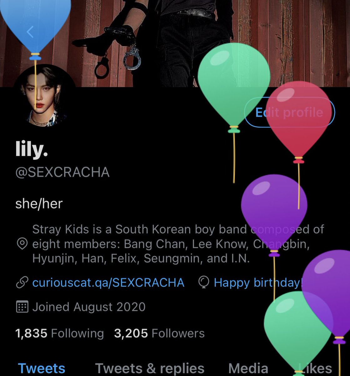 SEXCRACHA's tweet photo. i know ive been very inactive in this account lately and i want to say im really grateful that i made friends here in my stay stan account, idk if ill still be active since im currently busy getting ready for college anyway it's my birthday and twt gave me balloons iloveyouall <3 https://t.co/ccvVy3abFQ