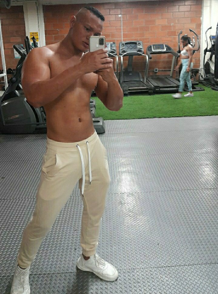 LizcanoMaiker's tweet photo. 💪 https://t.co/zQtE0xkq44