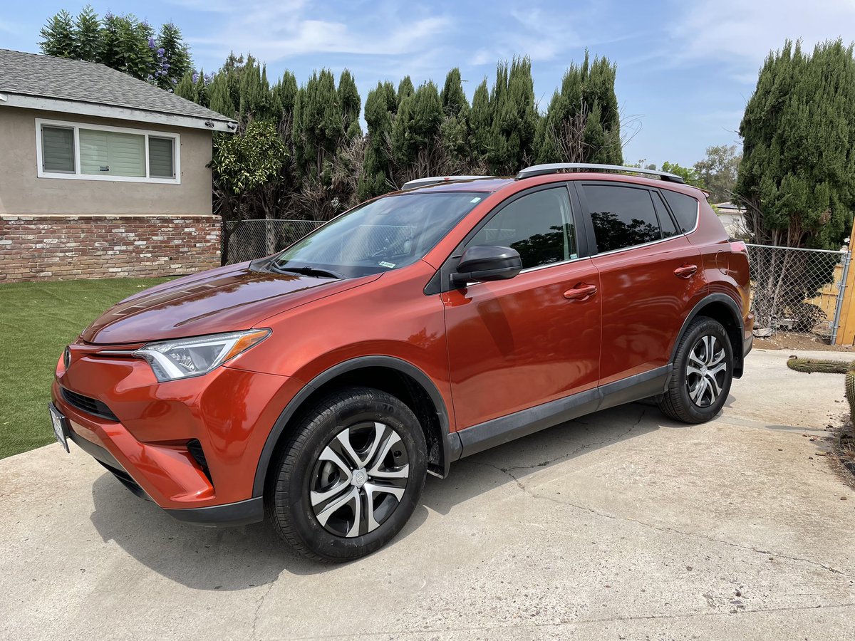 ScheibSanDiego's tweet photo. Got a special color in mind for your vehicle? We’ll help you stand out from the crowd!
.
.
#scheibpaintandbody #car #cars #suv #toyota #toyotarav4 #paintjob #paint #affordable #automotive #autobody #autobodypaint #sandiego #smallbusiness #localbusiness #vibrant #vibrantcolors https://t.co/mne7KJacrv
