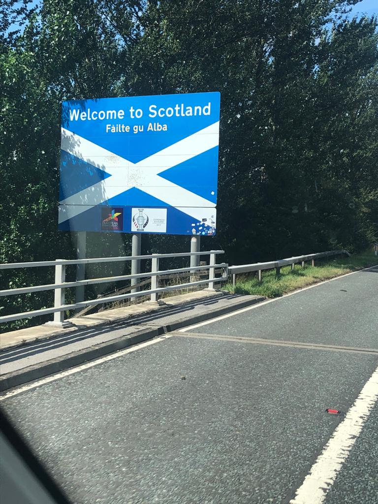 DarwenVale's tweet photo. And we are off on our journey to meet BES at Edinburgh Waverley station @Brit_exploring Next stop The Cairngorms https://t.co/Npq1vM23OS