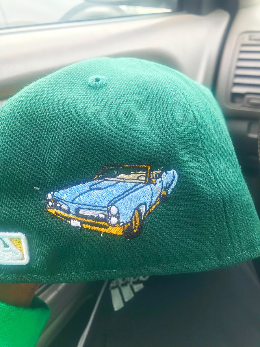 EASYAPPARELNC's tweet image. E•A’s•Y Fitted Cap: Pre-order dropping 7/30 9:00 PM EST. *Sample is pictured
•
•
•
#fittedhats 
#lids 
#customfitted
#oaklandas 
#oakland 
#mlb 
#california 
#streetwear 
#explorepage 
#athletics