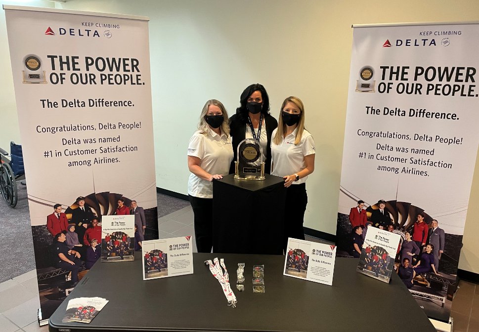 flylansing's tweet image. Congrats @Delta on being named #1 in customer satisfaction! #FlyLansing President &amp;amp; CEO Nicole Noll-Williams (center) celebrated the #DeltaDifference w/ Joy Rinehart (left), Delta Program Leader, Flight Operations, &amp;amp; Amber Petrik (right), Delta Financial Reporting Project Manager