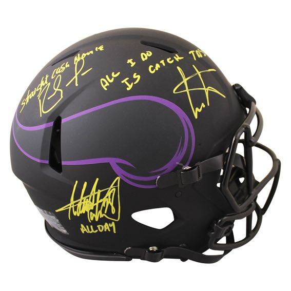 PressPassMem's tweet image. 𝐑𝐀𝐍𝐃𝐘 𝐌𝐎𝐒𝐒, 𝐂𝐑𝐈𝐒 𝐂𝐀𝐑𝐓𝐄𝐑, 𝐀𝐃𝐑𝐈𝐀𝐍 𝐏𝐄𝐓𝐄𝐑𝐒𝐎𝐍 😈🔥 Available on ShopPressPass.com: bit.ly/3f6TDIC
#SKOL #vikings #randymoss #criscarter #adrianpeterson