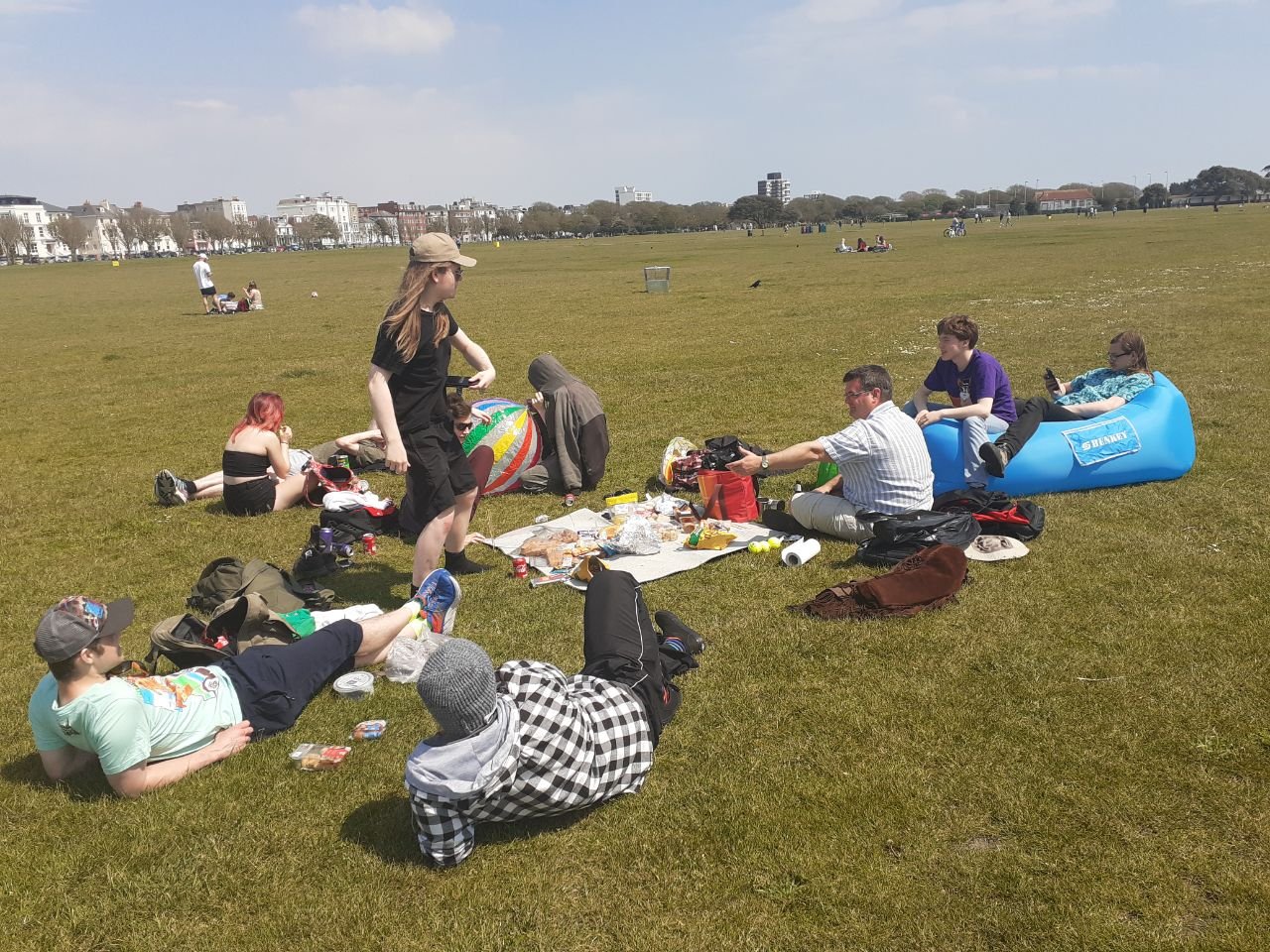 SouthernFurs on Twitter: "PortsmouthFurs May and July furmeets successfully concluded. Any other meets been able to go ahead over the summer so far and want to share pictures? https://t.co/mZNriAT9d3" / Twitter