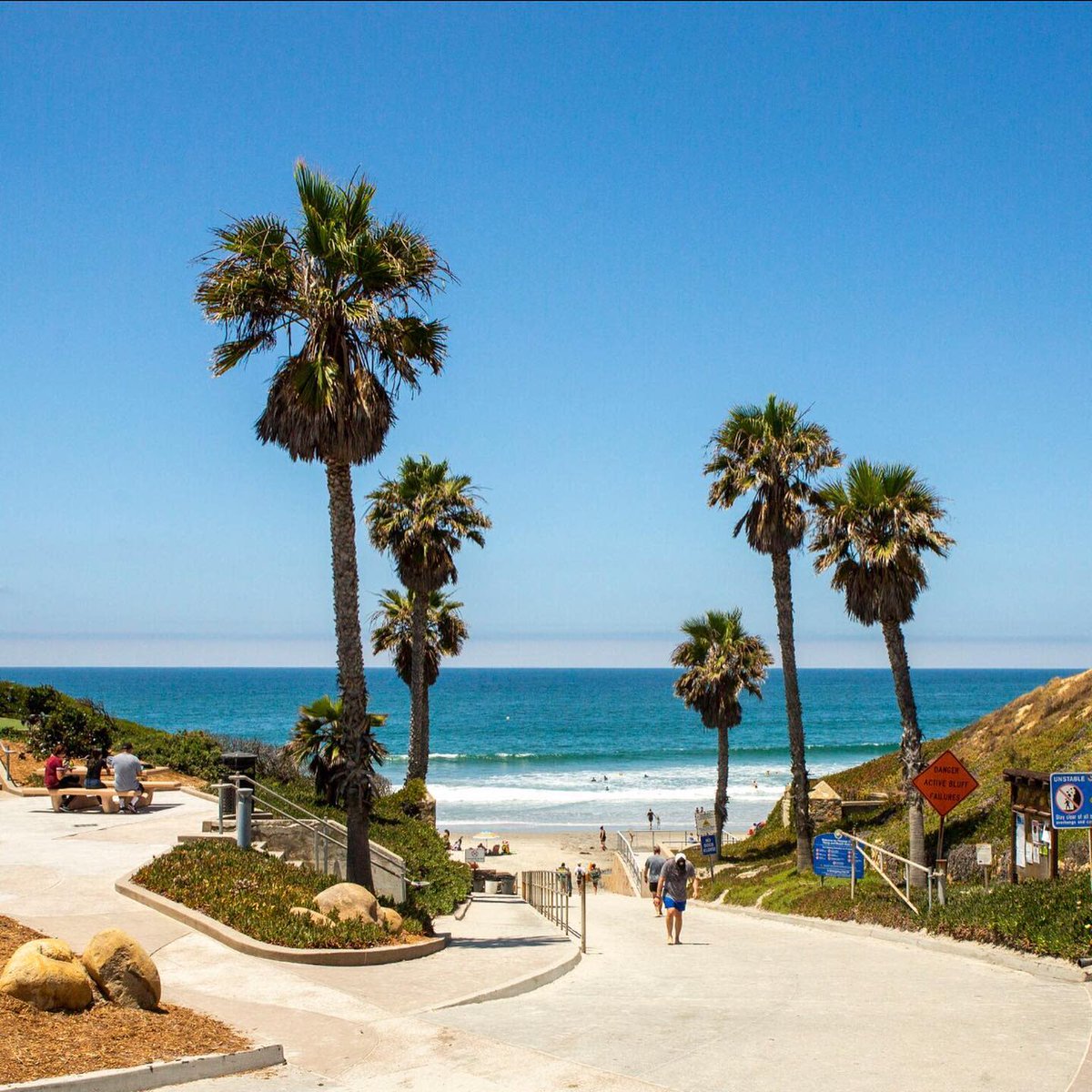 #WhereisitWednesday: Which gorgeous beach walkway is pictured here? 🌴 📷: joannebarratt_photo #VisitSD

1. Pacific Beach
2. La Jolla Cove 
3. Solana Beach
4. Imperial Beach