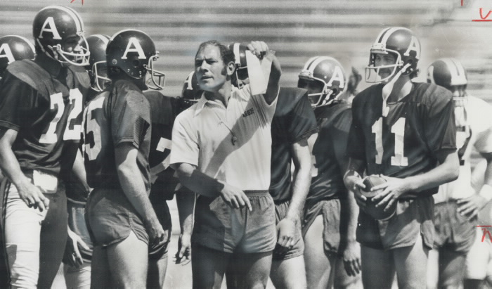 Happy birthday to Russ Jackson, 85 years young today! 