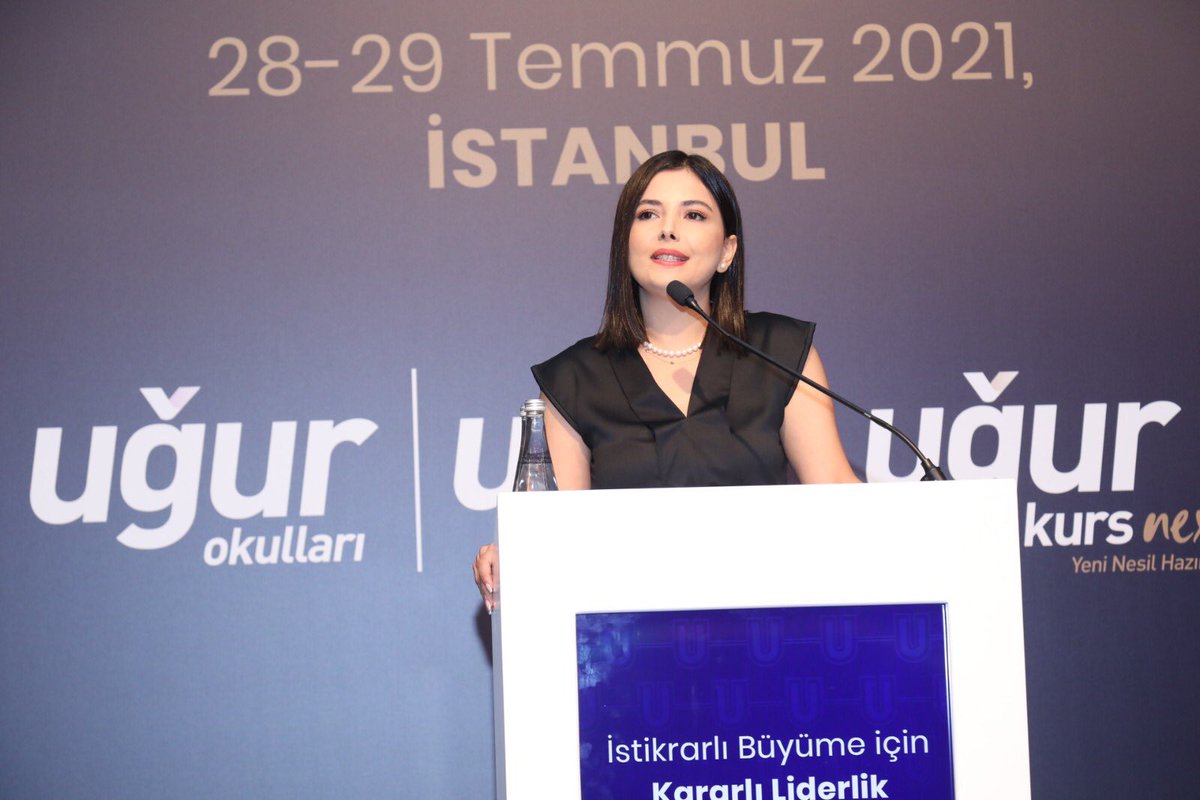 UgurOkullari's tweet photo. Türkiye geneli kurucularımız ile ‘İstikrarlı Büyüme İçin Kararlı Liderlik’ temalı toplantımız, Genel Müdürümüz Nil Çiçek’in açılış konuşmasıyla başladı. Doç. Dr. Yusuf Aytürk ile Yeminli Mali Müşavir ve Bağımsız Denetçi Dr. Metin Duran, tecrübelerini bizlerle paylaştı. https://t.co/7o1ohM7Ohw