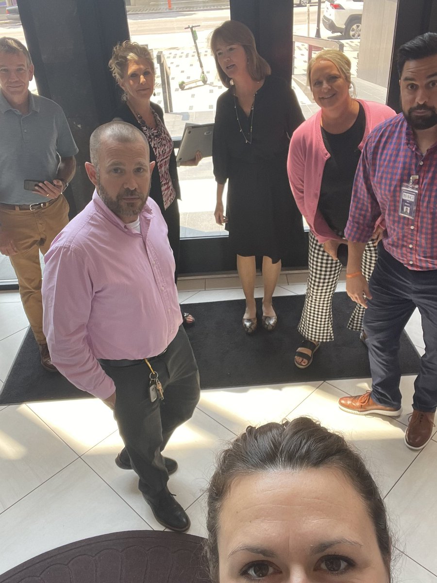 OakleyMichelleM's tweet photo. More #IL3 Scavenger Hunt at SCPS Administrative Retreat #RiddleSolvers #LifelongLearners #DidWeWin https://t.co/W5fivFk0zG