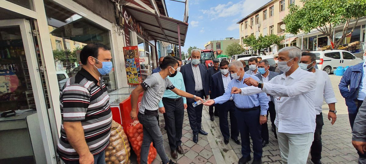 ahmetarslan36's tweet photo. Arpaçay ilçe merkezinde esnafımızı ziyaret ederek; hasbihal edip,  hayırlı işler dileğinde bulunduk. https://t.co/G95YjpbKZO