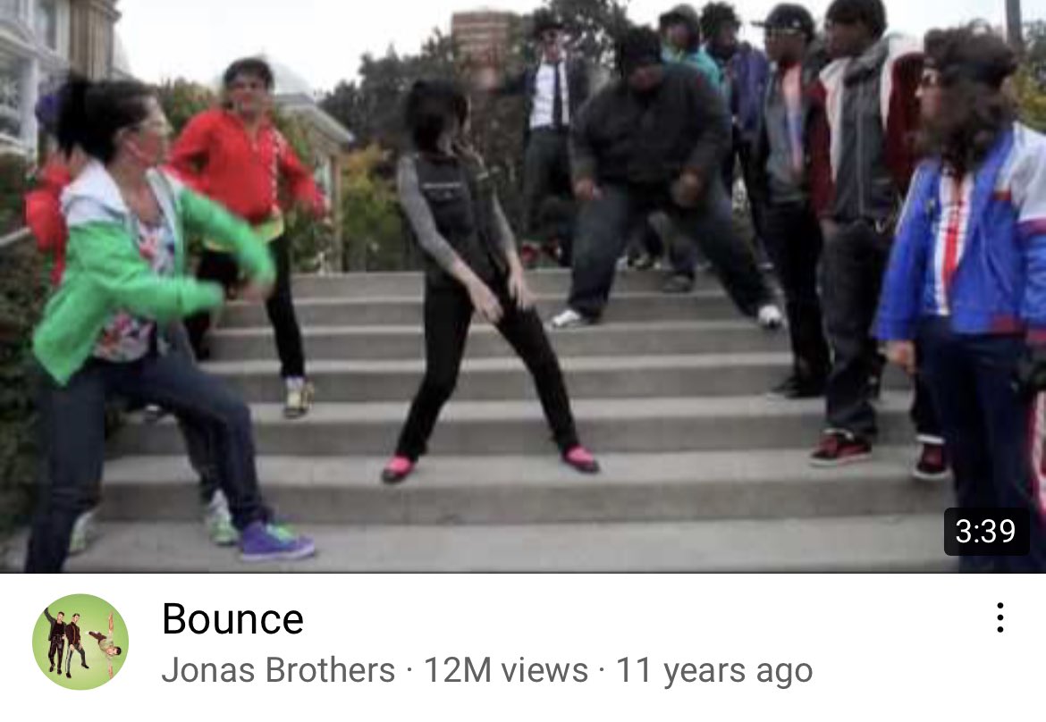pauldevlin116's tweet photo. You a real homie if you remember this music video https://t.co/Ao7ld9nLh0