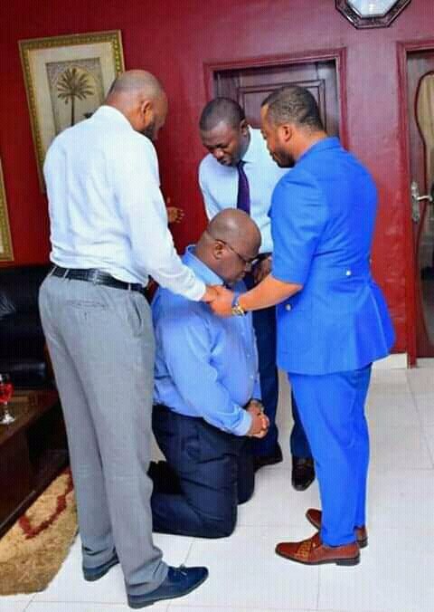 Toute l'énergie du prophète Dodo Nkamba s'explique par cette image. On comprend mieux pourquoi il joue au kamikaze