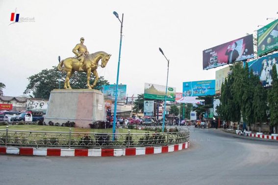 Terrorists(SAC) killed a man who went to find O2 for covid 19 patient was shot dead,buried him without returning to family and gave 10lakhs as compensation. What an inhumane act.  #July28Coup  #WhatsHappeningInMyanmar