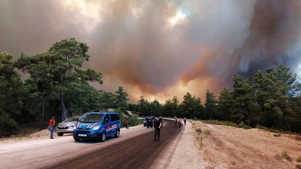İçimiz acıyor, yüreğimiz yanıyor…

Manavgattaki orman yangını, umuyorum ki daha fazla yayılmadan hızlıca kontrol altına alınır.

Tüm yurttaşlarımıza, geçmiş olsun dileklerimi gönderiyorum…