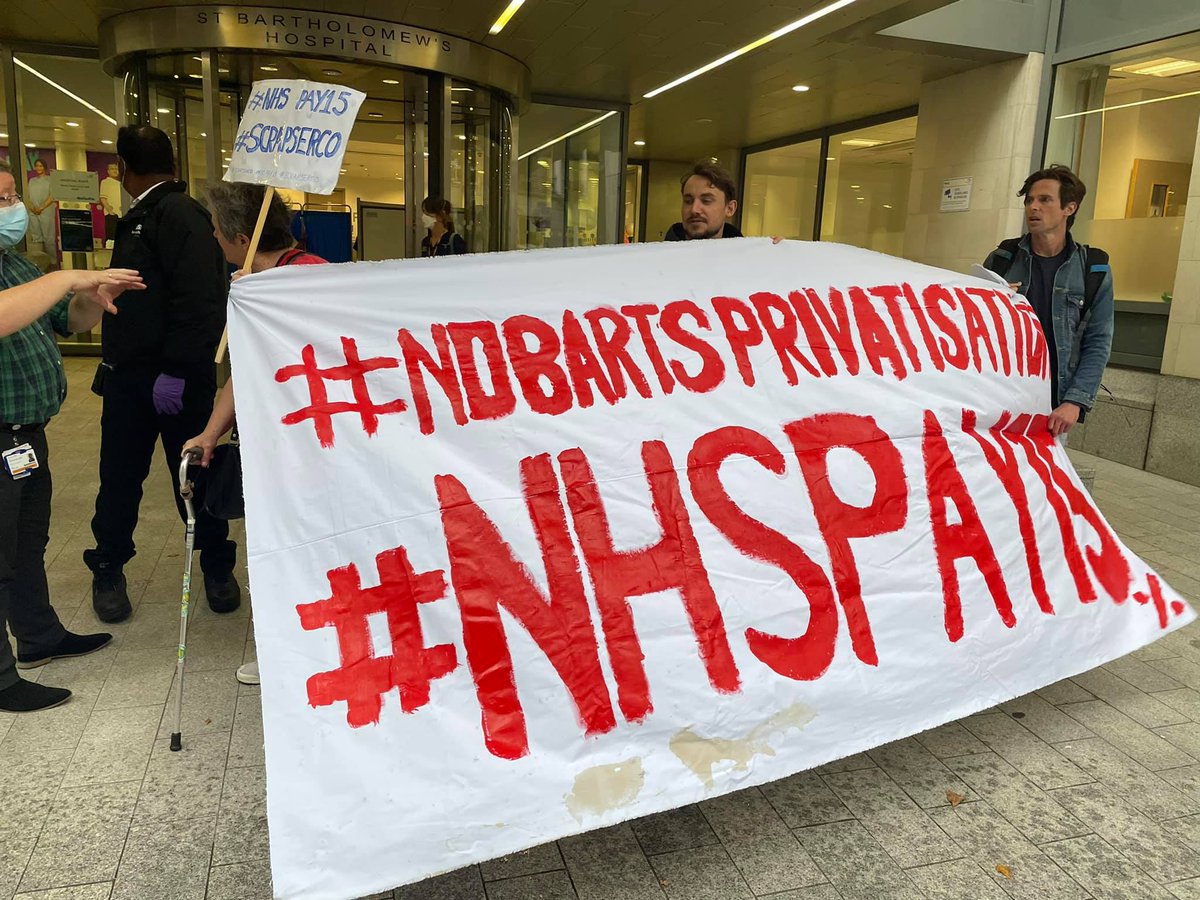 AtomsDNA's tweet photo. #scrapserco #nobartsprivatisation #NHSPay15 Unite community activists carried out an occupation and protest outside St Barts Hospital for the above demands. Well done to East London and @and_unite    Bromley and Croydon Branch Activists for action taken 
Photos @paulapeters2 https://t.co/SZ25s8ghC4