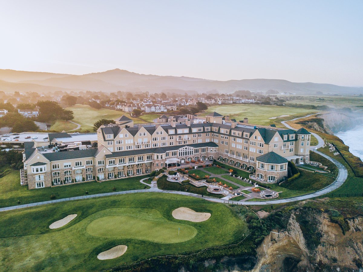 RitzCarltonHMB's tweet photo. Welcome to a coastal oasis with more than two decades of proven luxury. Reserve our 20 Years on the Coast package today to celebrate our anniversary with a getaway like no other.

Book now: https://t.co/APzsd2lXUg

(Photo by @cherrielynn) https://t.co/2bwF0zeSoK