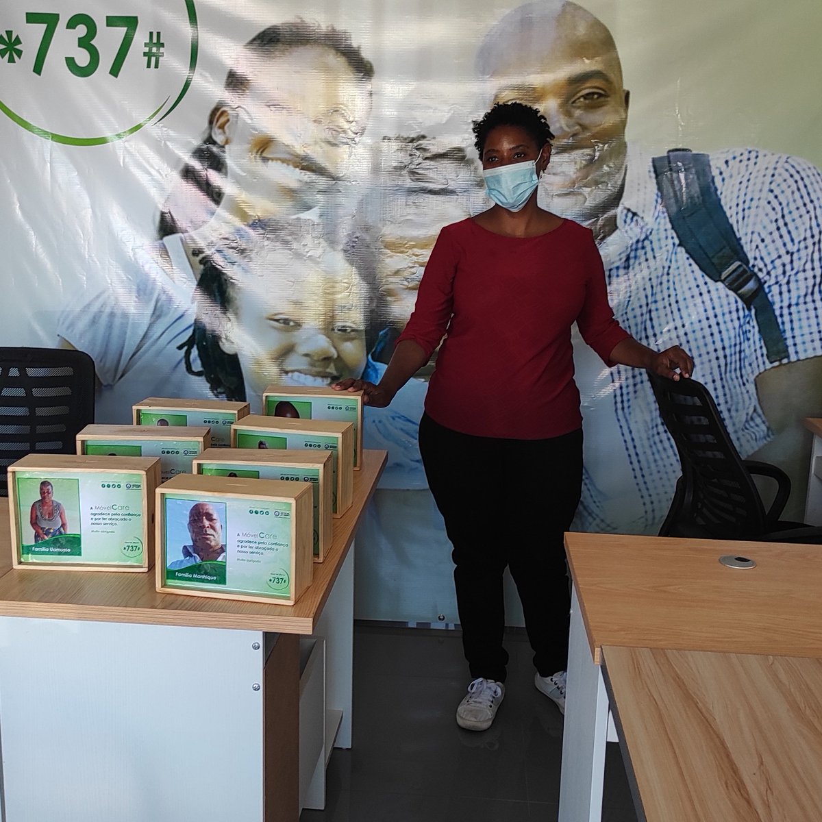 As we continue to promote "Savings for Insurance Campaign" would like to applause a female entrepreneur Tinhina Muando, she is the reason behind the exclusive Piggy banks, as she delivered more of our famous banks. Today a wooden bank tomorrow a 1000meticais