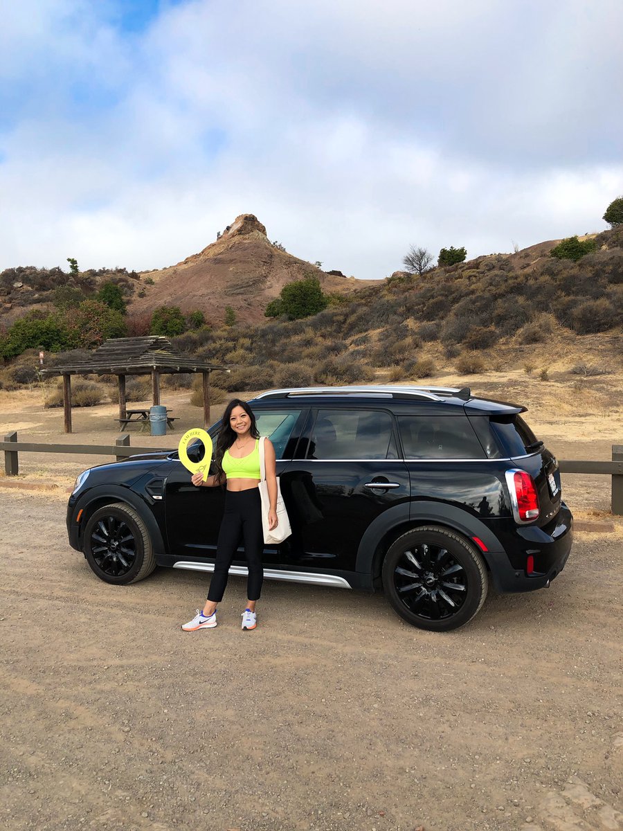 _vanessarae's tweet image. I love my @MINI 🙂🤗 #minicoopercountryman