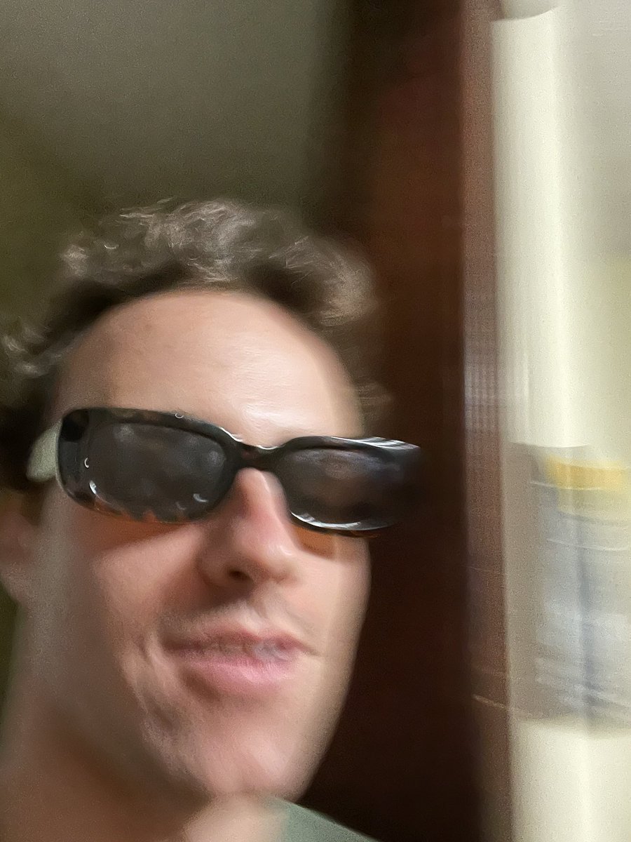 Bird and Byron tweet media