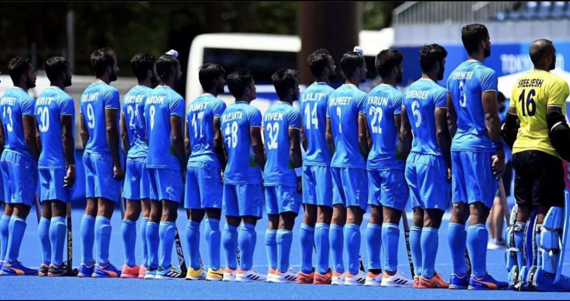 Harsimrandeep14's tweet photo. Congratulations @TheHockeyIndia for winning the bronze at the olympics after 41 years.! @manpreetpawar07 @13harmanpreet @rupinderbob3 @16Sreejesh @mandeepsingh995 https://t.co/cSoujETSuy
