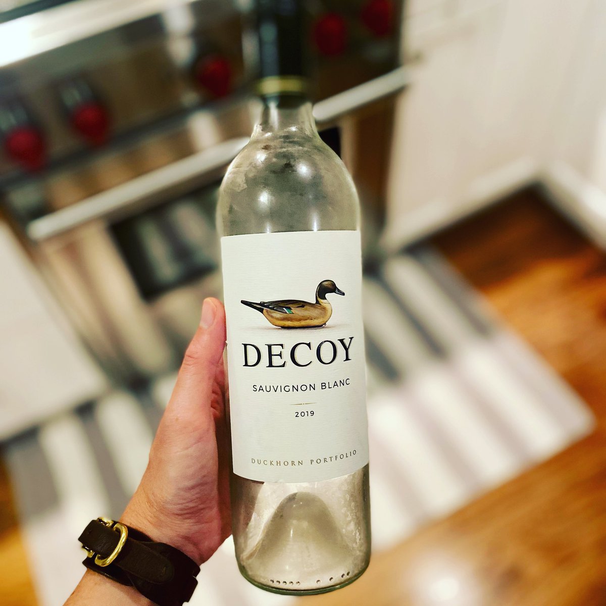 WineBlock tweet media