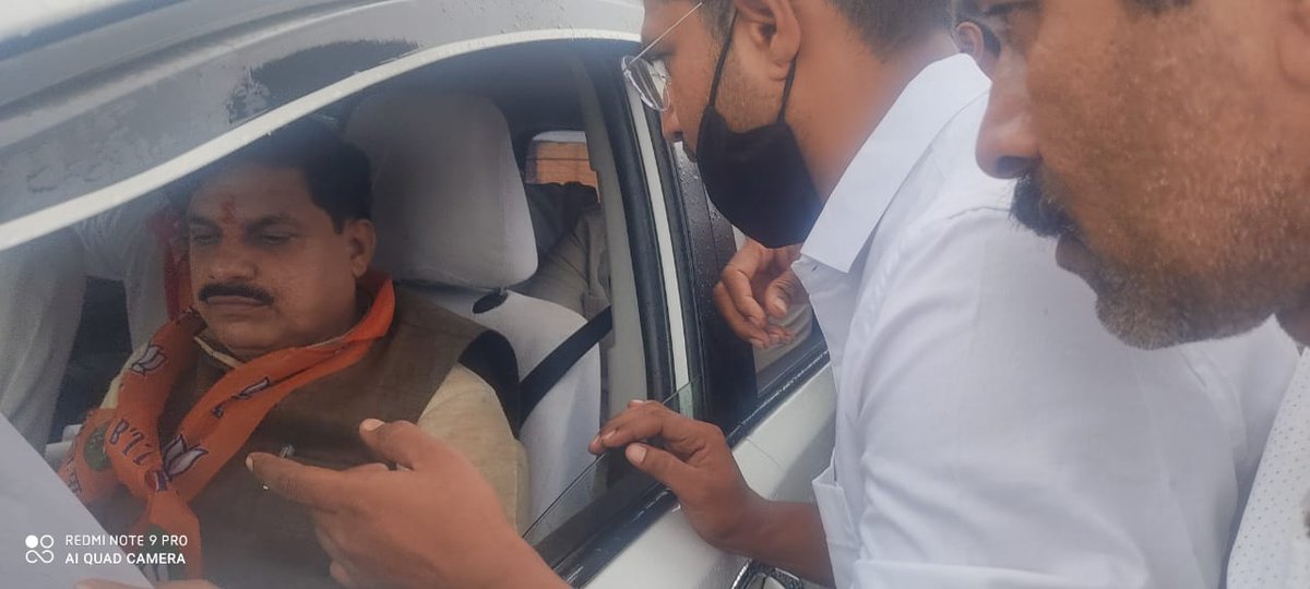 Ersarvodaya14's tweet photo. माननीय मोहन जी यादव उच्च शिक्षा मंत्री @DrMohhaYadav51 जी भारतीय जनता पार्टी   जिन्होंने नहर सैनिकों के प्रतिनिधि मंडल से मिलकर खण्डवा एवं झिरन्या नहर परियोजना की प्रशासकीय स्वीकृति करवाने के लिए हर सम्भव प्रयास करने का आश्वासन दिया! @DevendrvermaMLA
@RamDangoreBJP https://t.co/bUXKhzZe1X