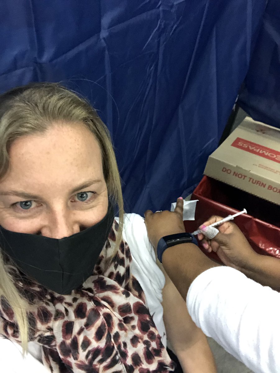 Vaccination 1 of 2, friends! 
(Anti-vaxxers, just make yourselves known to me now so I don’t need to discover by surprise that seemingly intelligent people I follow are actually anti-vax and then I need to unfollow mid-scroll. Ta.)