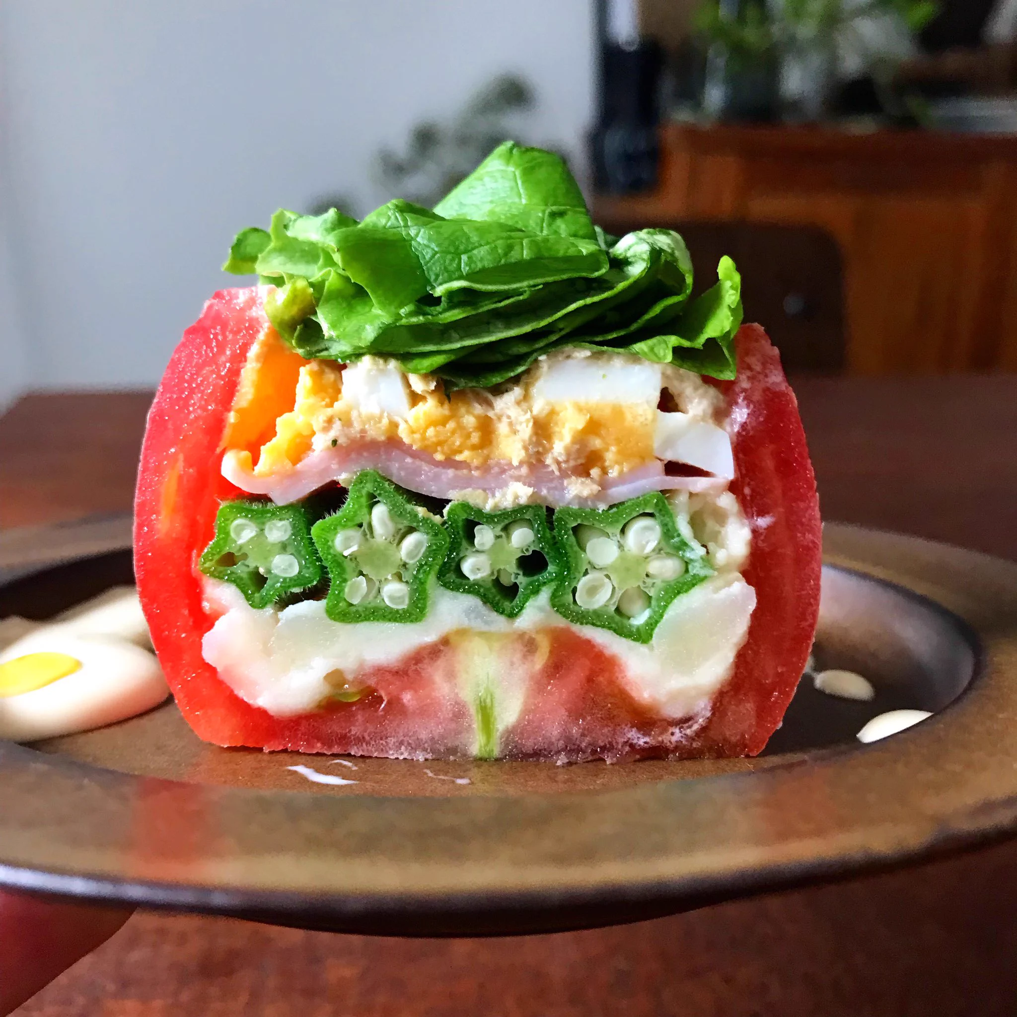 丸ごとメロンのケーキを見て良いこと思いついた！山本ゆりさんのトマトのレシピ！