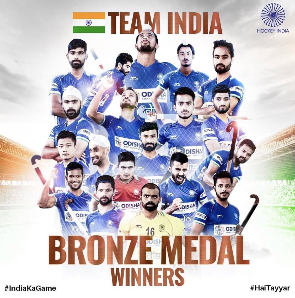 ImPchopra's tweet photo. Superb show by team india 🇮🇳. The 41year long wait is over. Bronze medal 🥉. Many congratulations to the entire team and support staff who work day in day out to make these dreams a reality #TokyoOlympics2021 #hockyindia #ChakDeIndia https://t.co/IeI1sNOvKx