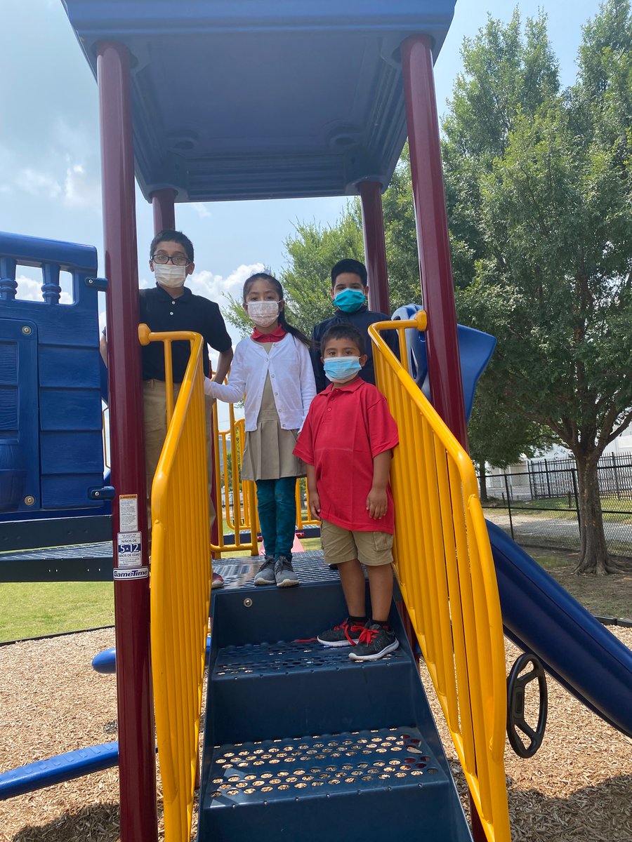 _MsMassey_'s tweet photo. First day of intersession. Recess and PE. https://t.co/SZvDbYTboh