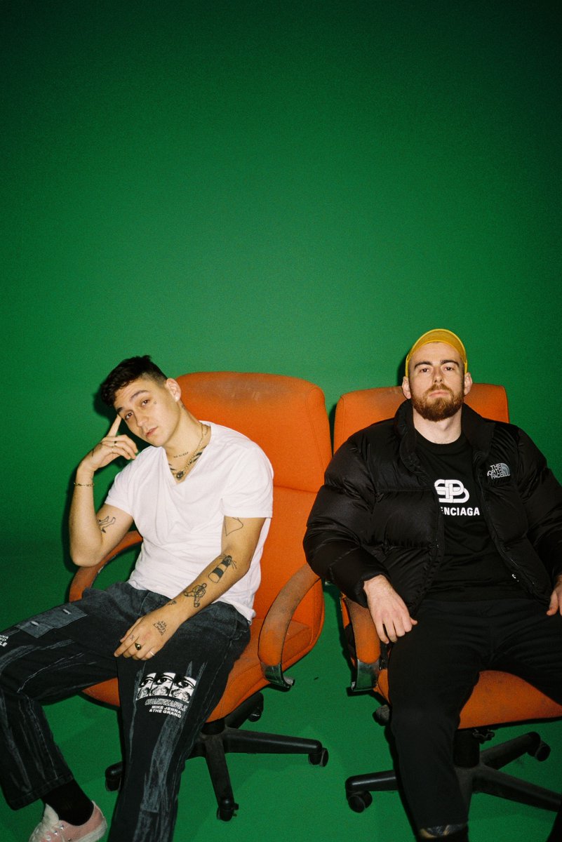 It's gold gold gold tonight with a premiere from <a href="/Fossabeats/">Fossa Beats</a> and <a href="/OliveAmun/">Olive Amun</a> plus new <a href="/jerome_farah/">Jerome Farah</a> <a href="/LolaScottMusic/">Lola Scott</a> <a href="/DZDEATHRAYS/">DZ DEATHRAYS</a> <a href="/jordanburns__/">Jordan Burns</a> <a href="/ITSFOURA/">FOURA</a> and you'll meet <a href="/getitkye/">KYE</a> on 60 Secs With... 🥇