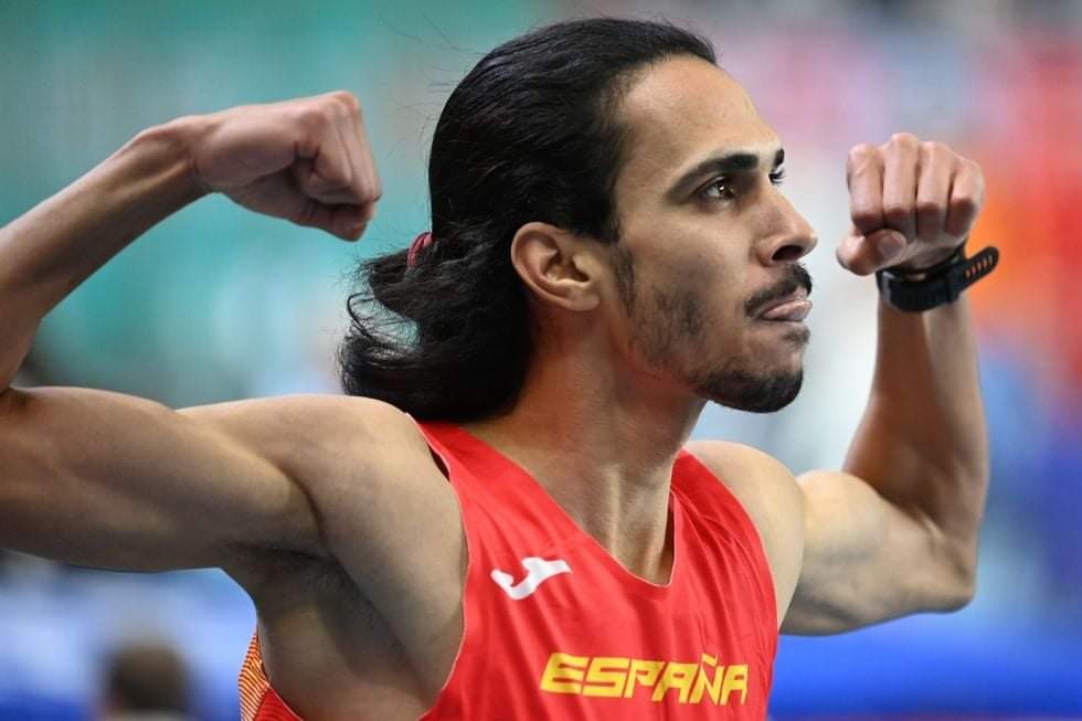 E7_ERrcWUAU_LAK (980×653)