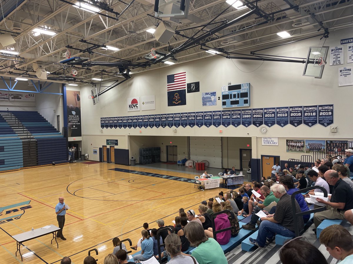 Thankful we can bring students and parents together this year to kick-off the beginning of the fall activity season. Good luck to all students with  ⁦<a href="/NDHSAA/">NDHSAA</a>⁩ seasons.