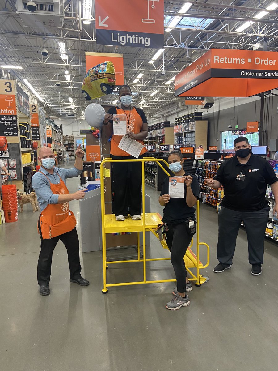 Chuck Segel (@chucksegel) on Twitter photo Morning meetings! What an awesome time to shout out SSD and MET associates Danielle and Gina. I can’t say enough how they both embrace GET and give our customers the best shopping experience around!!! @Carell_R <a href="/ASummers_HD/">Avery Summers</a> <a href="/WheresW39379048/">Where’s Waldo</a> Morning meetings! What an awesome time to shout out SSD and MET associates Danielle and Gina. I can’t say enough how they both embrace GET and give our customers the best shopping experience around!!! @Carell_R <a href="/ASummers_HD/">Avery Summers</a> <a href="/WheresW39379048/">Where’s Waldo</a>
