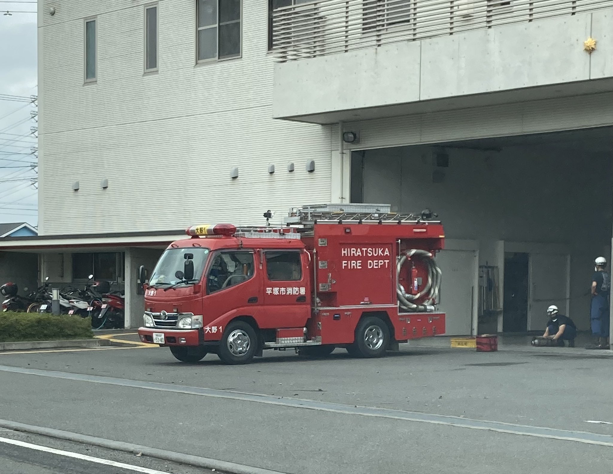 全日本トラック好き連盟 日野デュトロ平塚市消防局大野1号車 ポンプ車 Cd 1 日野 日野自動車 デュトロ ポンプ車 平塚市消防局 大野1号車 平塚市消防局大野1号車 消防車 働く車 小型ポンプ車 3tポンプ車 日野デュトロ T Co Onfefscs31