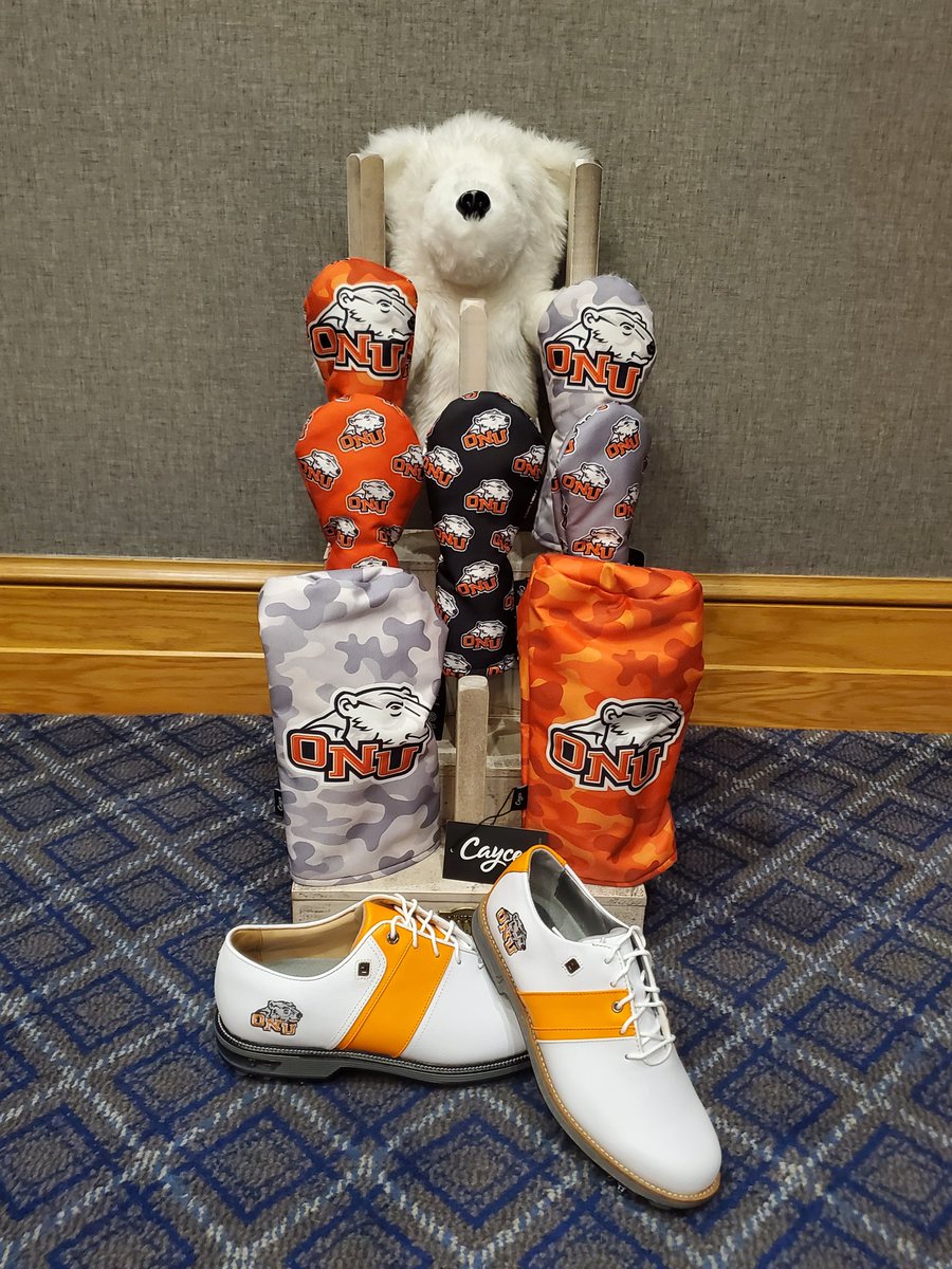 PBGolfnation's tweet photo. New look of team shoes and hybrid headcovers by @caycegolf. Also, Polarbear Headcover by @DaphnesCovers. Thanks to https://t.co/PoXDXoK4eW for your help. Won't be much longer Polar Bears #BDAFS https://t.co/LKzF9ZaFBe
