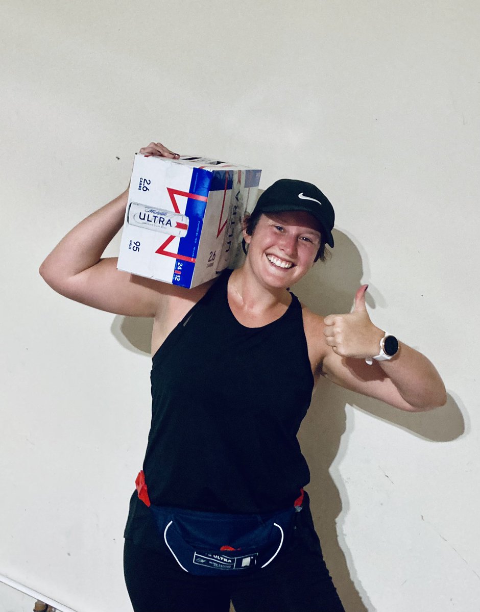 _kennedyannp's tweet image. Post 4 mile run.. you know what time it is!! @MichelobULTRA 🍺 #RunforULTRA #NYCMarathon #teamULTRA #ultraambassador